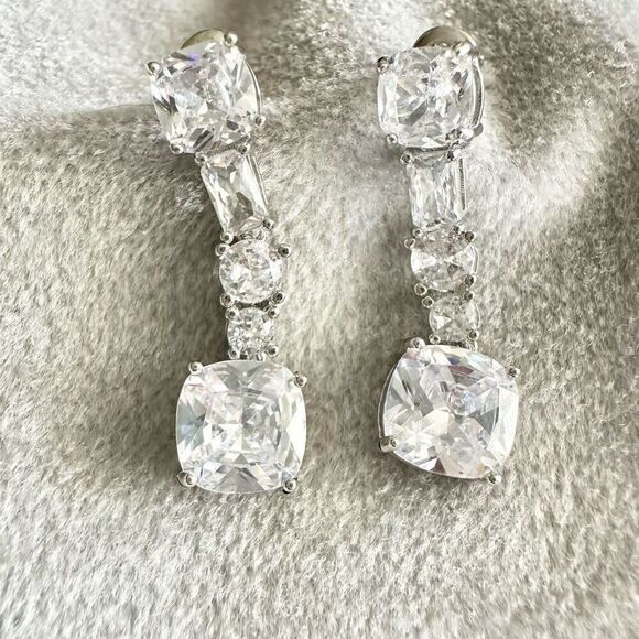 Cubic zirconia cushion cut super sparkly dangle earrings ￼ - Picture 1 of 2